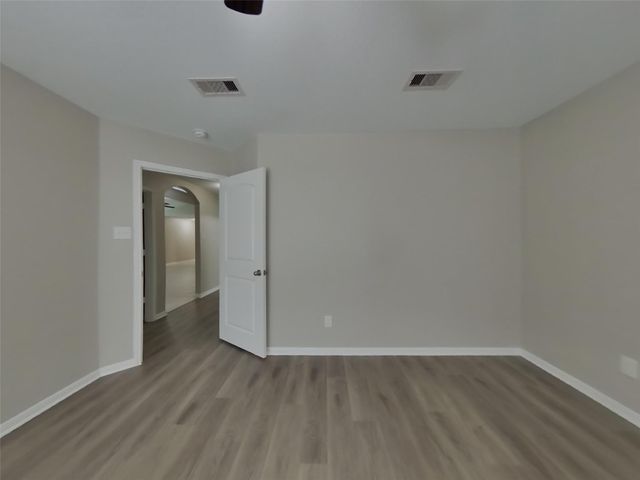 308 Summer Horse Drive, La Marque, TX 77568