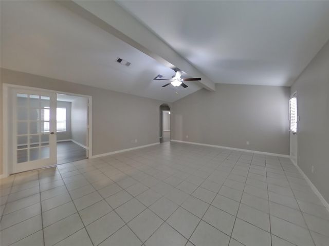 308 Summer Horse Drive, La Marque, TX 77568