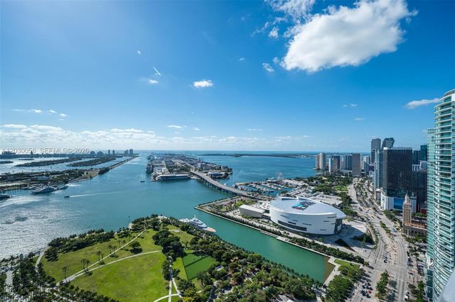 1100 Biscayne Blvd 5203, Miami, FL 33132