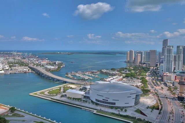 1100 Biscayne Blvd 5203, Miami, FL 33132