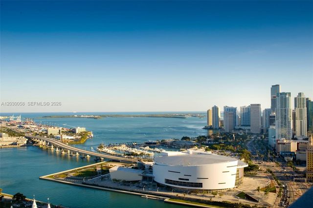1100 Biscayne Blvd 5203, Miami, FL 33132