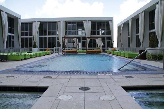 1100 Biscayne Blvd 5203, Miami, FL 33132