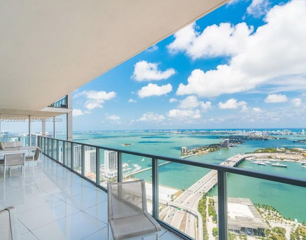 1100 Biscayne Blvd 5203, Miami, FL 33132