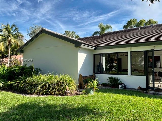 2182 Montpeliar, Weston, FL 33326