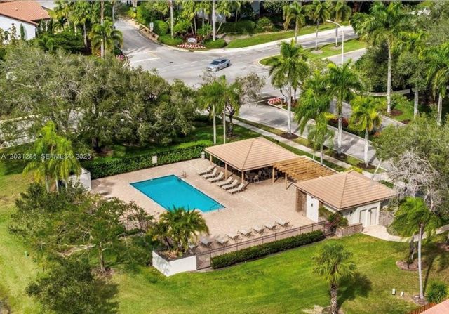 2182 Montpeliar, Weston, FL 33326
