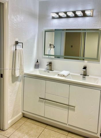 2182 Montpeliar, Weston, FL 33326