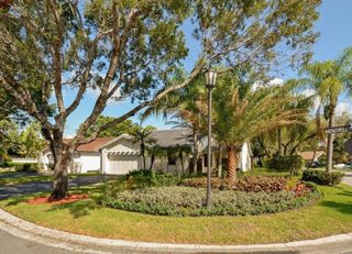 2182 Montpeliar, Weston, FL 33326