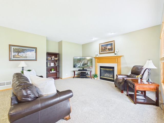 5680 Newgate Circle N, Stillwater, MN 55082