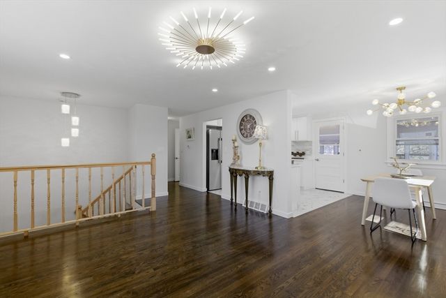 607 Turnpike St, Stoughton, MA 02072