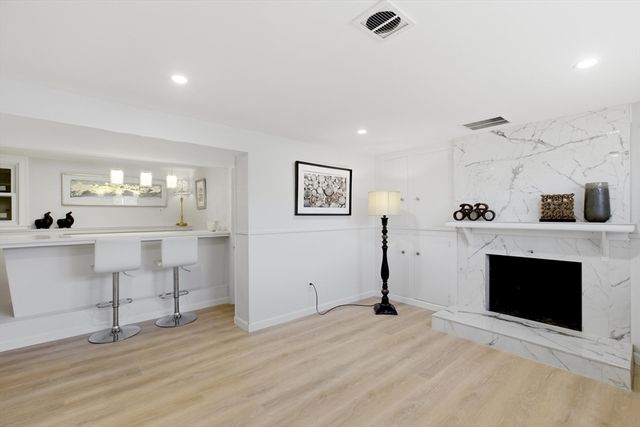607 Turnpike St, Stoughton, MA 02072