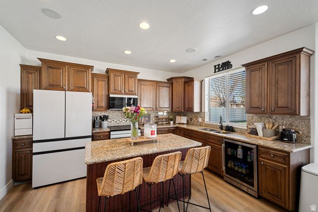 824 W SOUTHHAMPTON DR, North Salt Lake, UT 84054