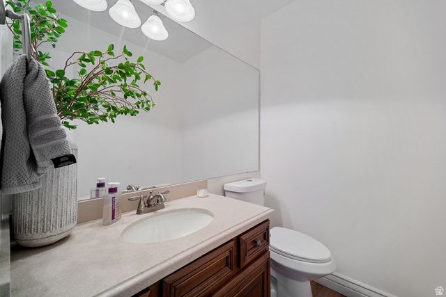 824 W SOUTHHAMPTON DR, North Salt Lake, UT 84054