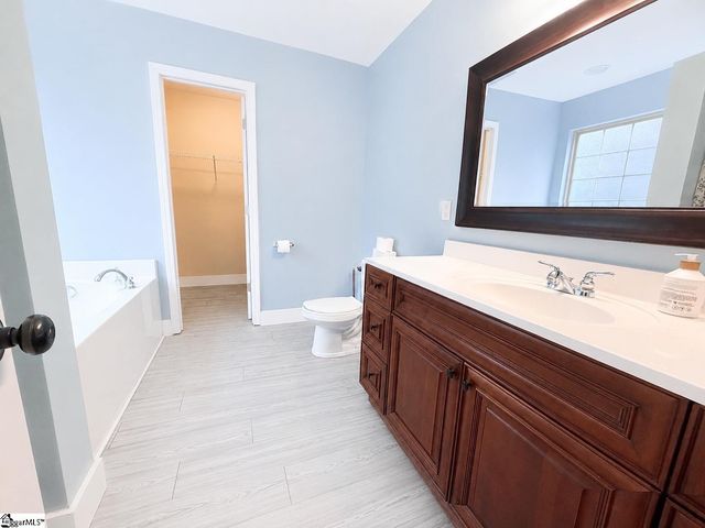449 Abberly Lane, Boiling Springs, SC 29316