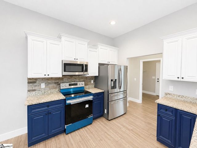 449 Abberly Lane, Boiling Springs, SC 29316