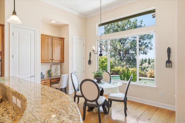 2471 Walden View Ln, Lincoln, CA 95648