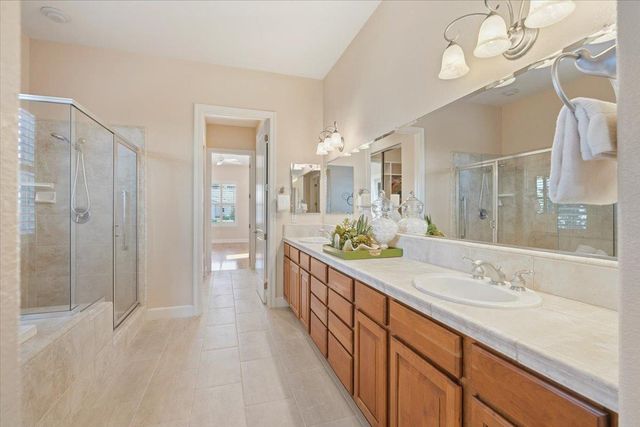 2471 Walden View Ln, Lincoln, CA 95648