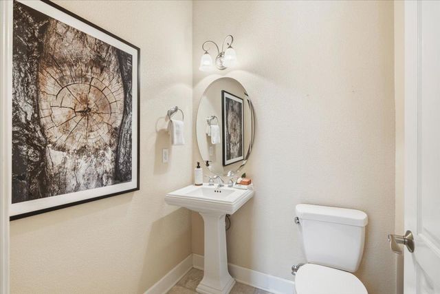 2471 Walden View Ln, Lincoln, CA 95648