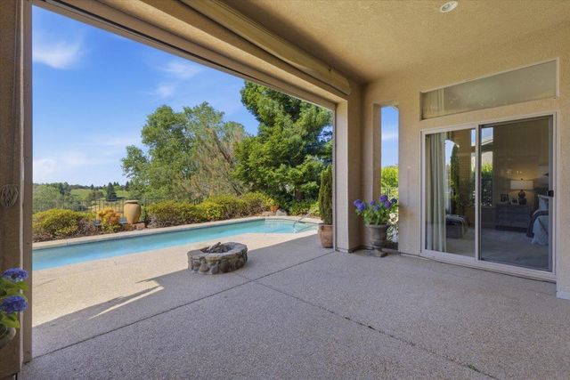 2471 Walden View Ln, Lincoln, CA 95648