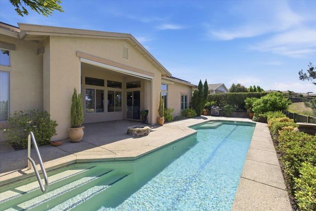 2471 Walden View Ln, Lincoln, CA 95648