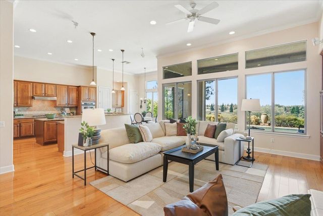 2471 Walden View Ln, Lincoln, CA 95648