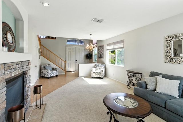 9028 Brittany Park Dr, Sacramento, CA 95829