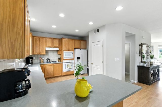 9028 Brittany Park Dr, Sacramento, CA 95829