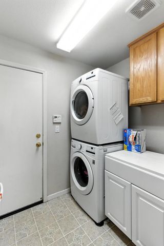 9028 Brittany Park Dr, Sacramento, CA 95829