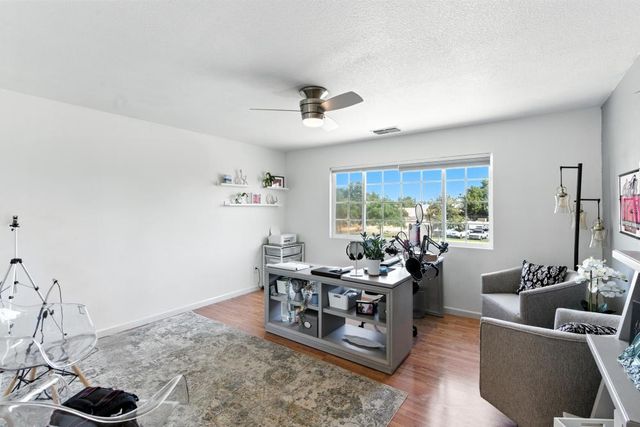 9028 Brittany Park Dr, Sacramento, CA 95829