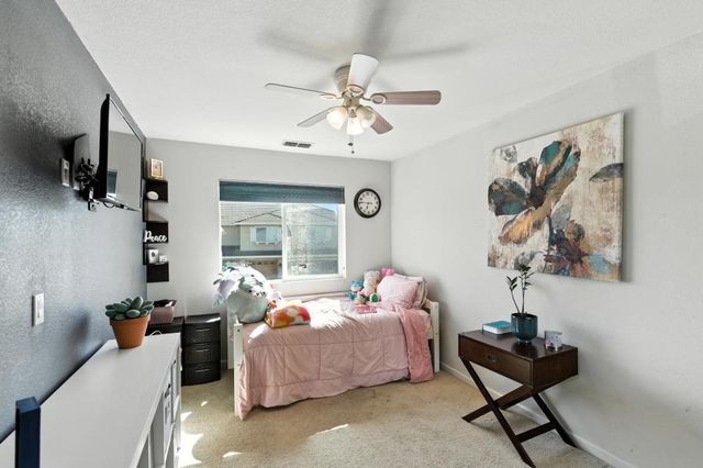 9028 Brittany Park Dr, Sacramento, CA 95829