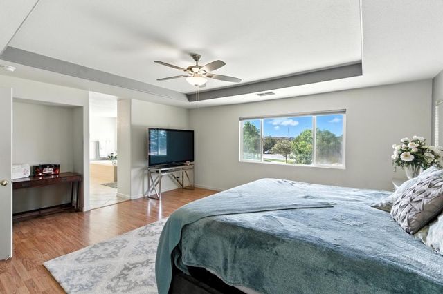 9028 Brittany Park Dr, Sacramento, CA 95829