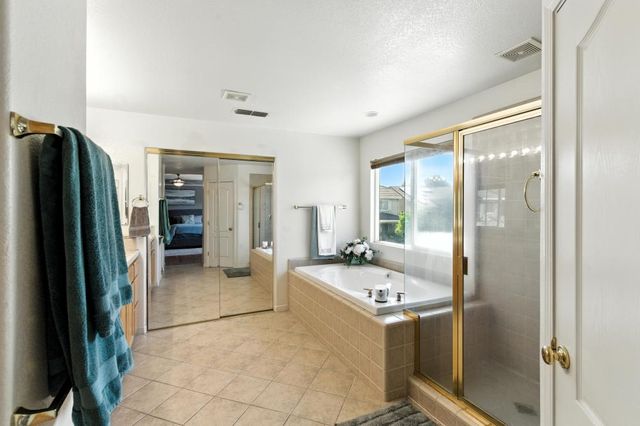 9028 Brittany Park Dr, Sacramento, CA 95829