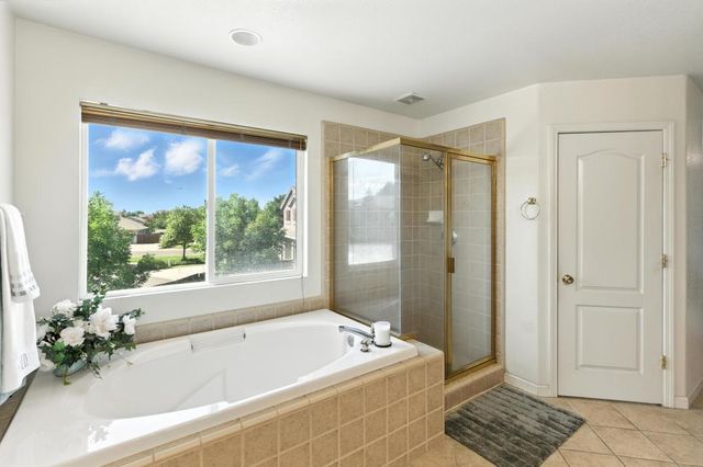 9028 Brittany Park Dr, Sacramento, CA 95829