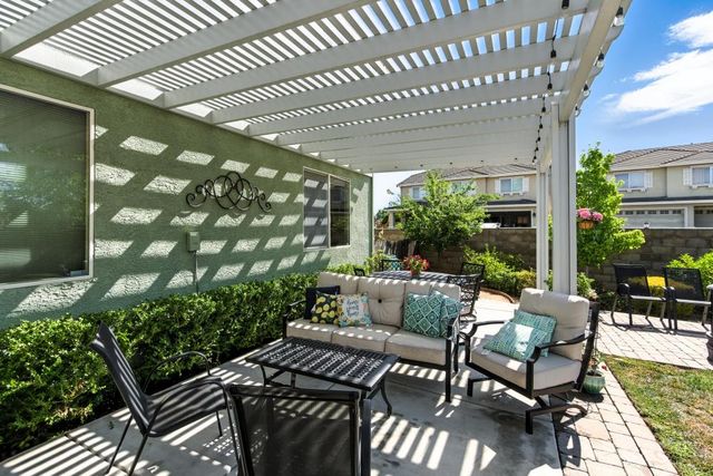 9028 Brittany Park Dr, Sacramento, CA 95829