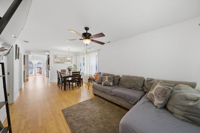 2231 N 75th Avenue, Elmwood Park, IL 60707