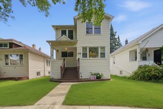 2231 N 75th Avenue, Elmwood Park, IL 60707