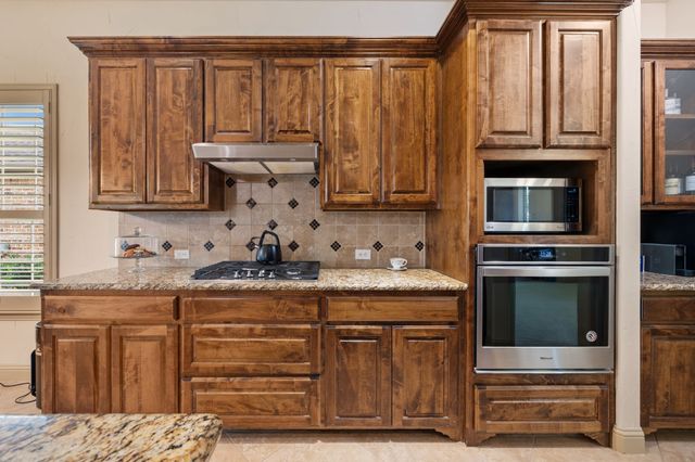 2241 Magic Mantle Drive, Lewisville, TX 75056