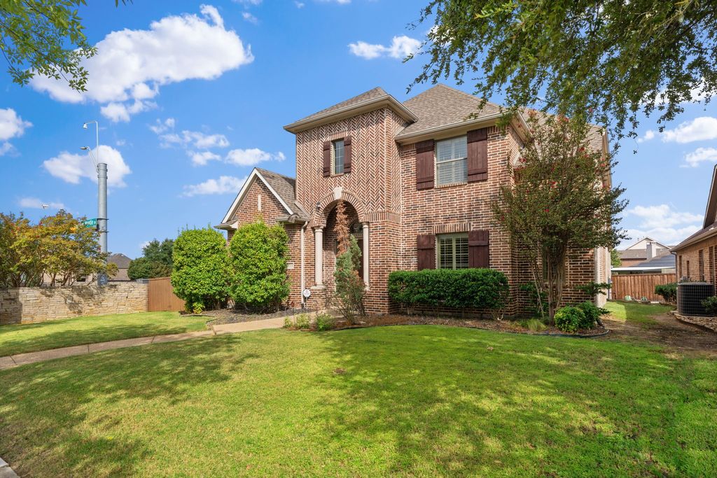 2241 Magic Mantle Drive, Lewisville, TX 75056 — photo 2