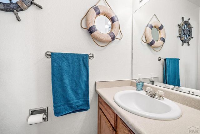 1111 Silverqueen Rd, Pueblo, CO 81008