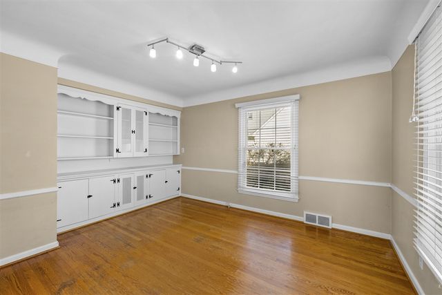 576 Golfview Boulevard, Birmingham, MI 48009