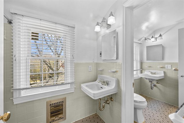 576 Golfview Boulevard, Birmingham, MI 48009