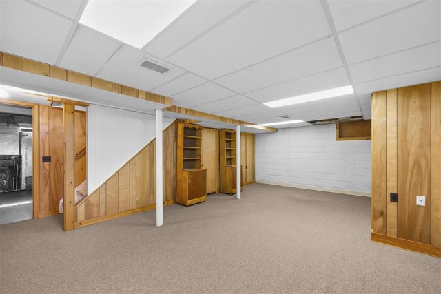 576 Golfview Boulevard, Birmingham, MI 48009