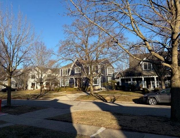 576 Golfview Boulevard, Birmingham, MI 48009