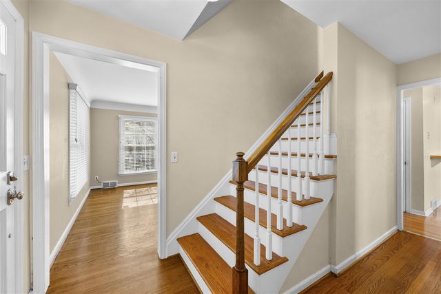 576 Golfview Boulevard, Birmingham, MI 48009