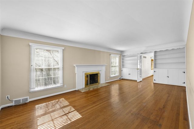 576 Golfview Boulevard, Birmingham, MI 48009