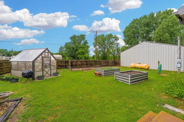 1176 E 120th Ave N, Belle Plaine, KS 67013