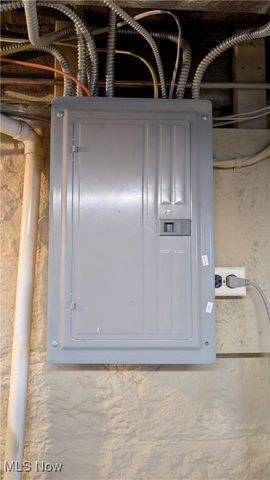 6089 Dunham Road, Maple Heights, OH 44137