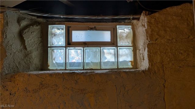 6089 Dunham Road, Maple Heights, OH 44137