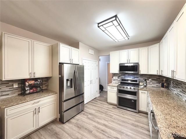 842 Brockwell Drive, Dardenne Prairie, MO 63368