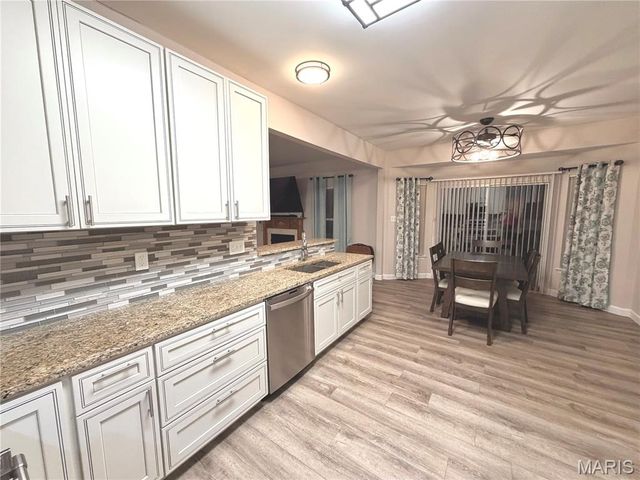 842 Brockwell Drive, Dardenne Prairie, MO 63368