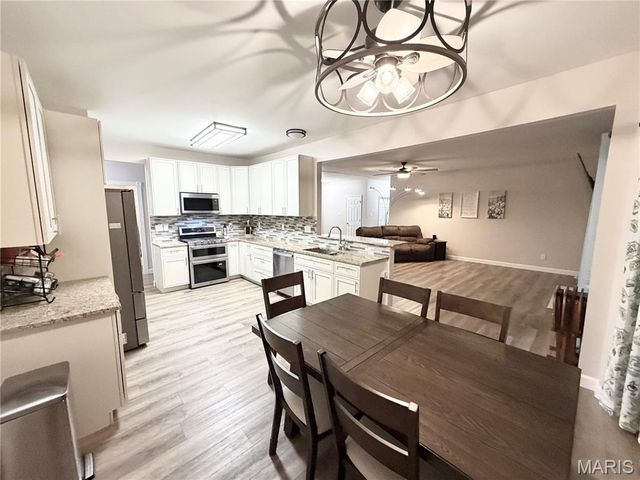 842 Brockwell Drive, Dardenne Prairie, MO 63368